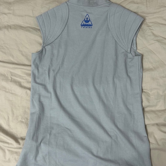 Galaxy’s Edge Rey Shirt - Picture 3 of 3